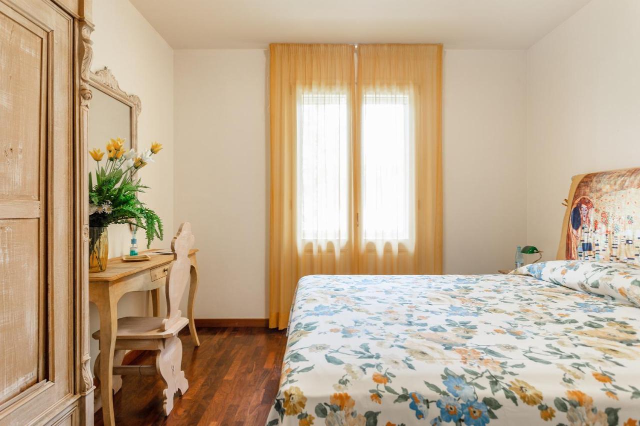 Villa Diletta B&B Forte dei Marmi Bagian luar foto